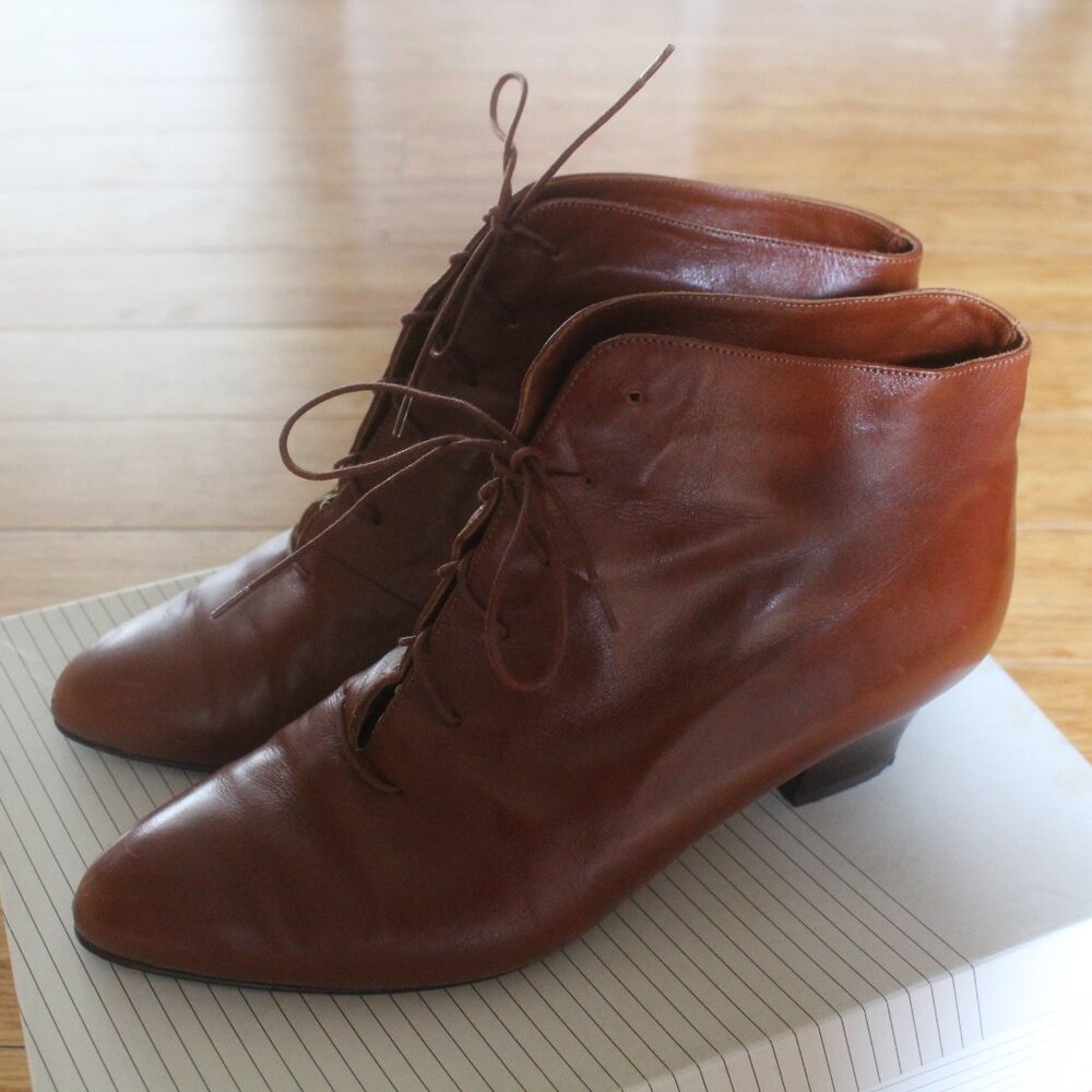 Sudini Vintage 1980s Leather Brown Bootie Boot Heels Size 10 Italy